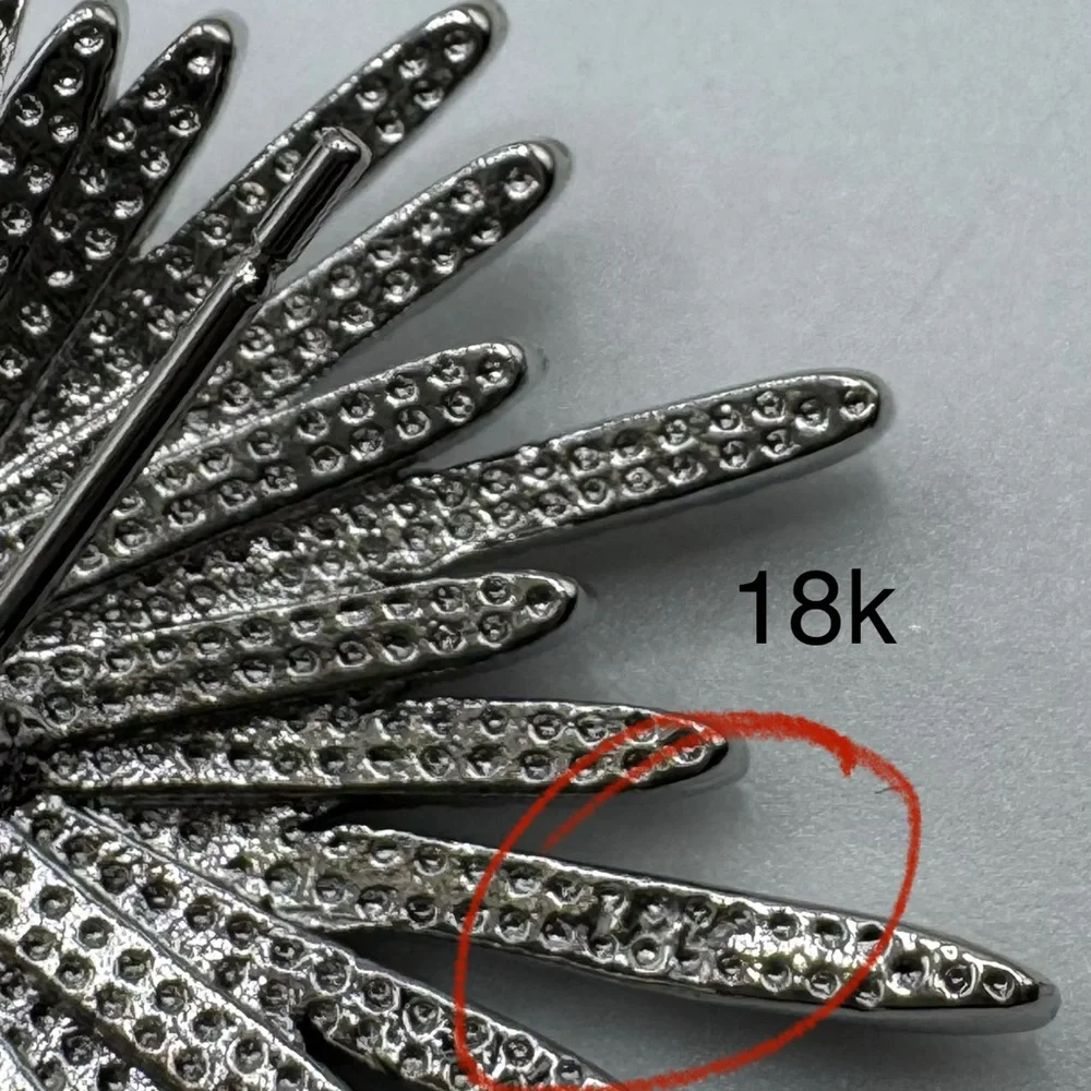 18k 3ct Starburst Earrings - Picture 12 of 13